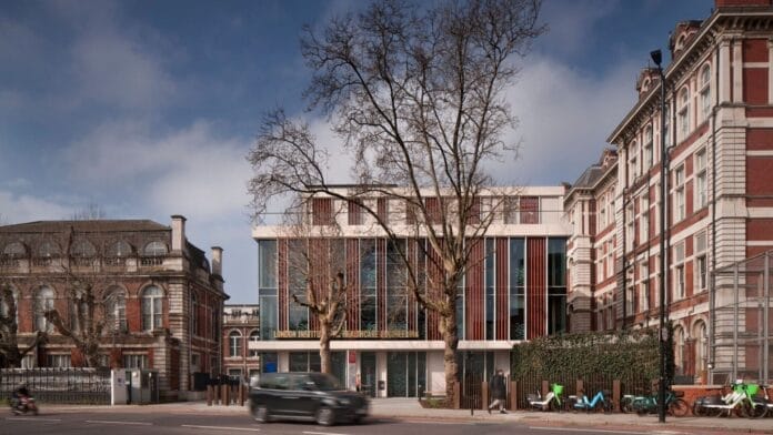 London Institute for Healthcare Engineering, Adaptable building design, HLM Architects